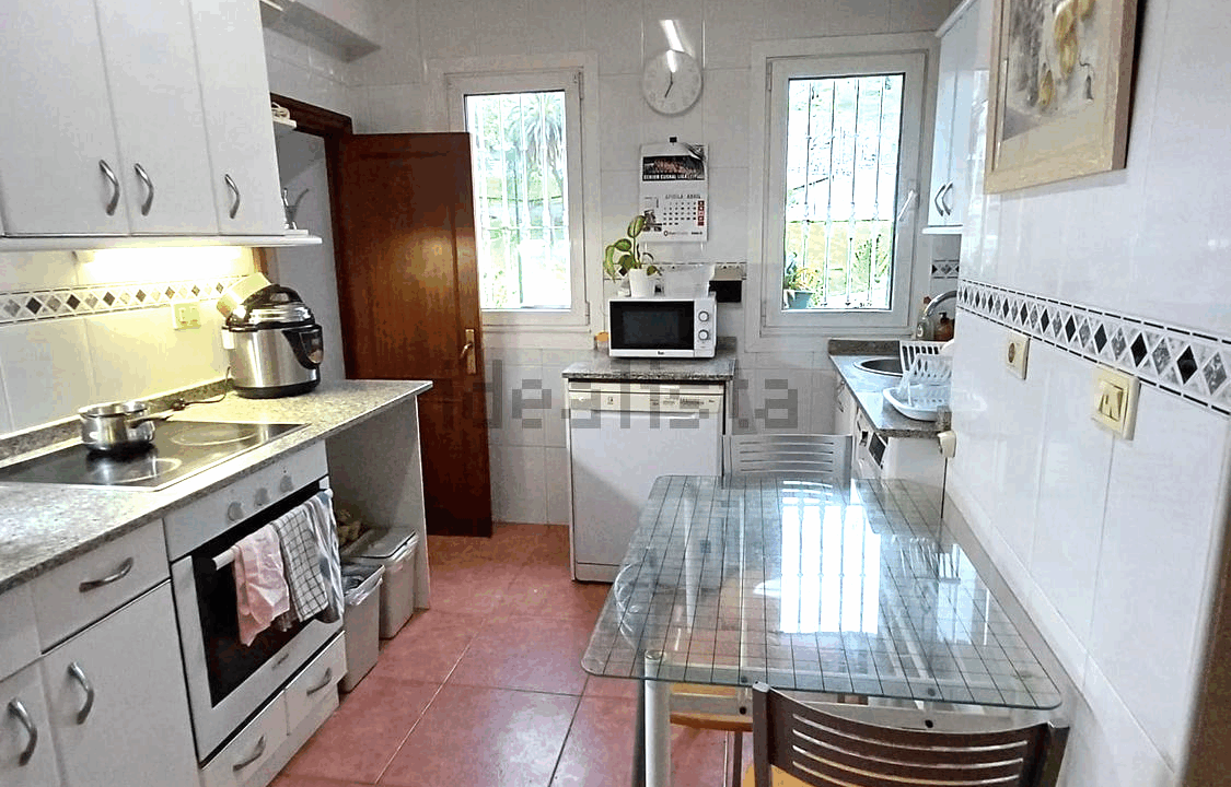 378a927b-6f6a-492b-82b8-5dc94186ecd9